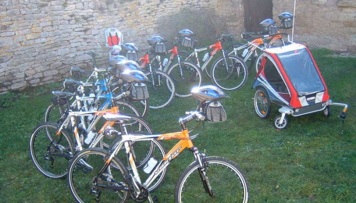 pays-alesia-seine-auxois-bourgogne-Location-cycle-velo-tricycle