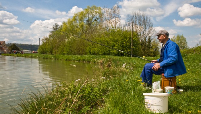 pays-alesia-seine-auxois-bourgogne-canal-peche-Mathe