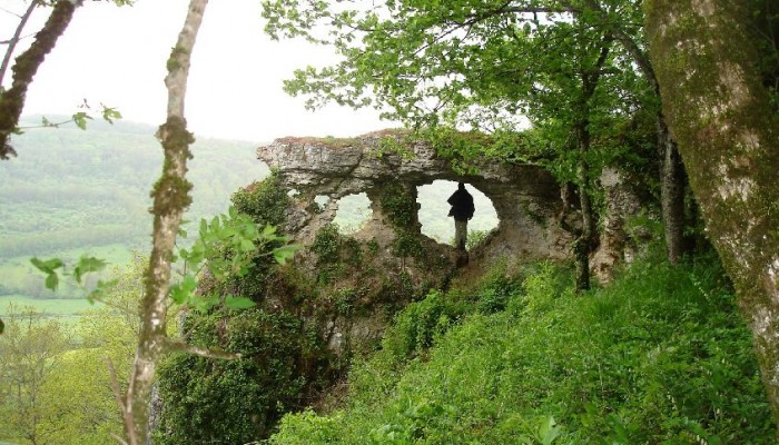 pays-alesia-seine-auxois-haute-roche-hauteroche-escalade-varape-roches-cordes-hauteroche - pierre-percee-marguerot