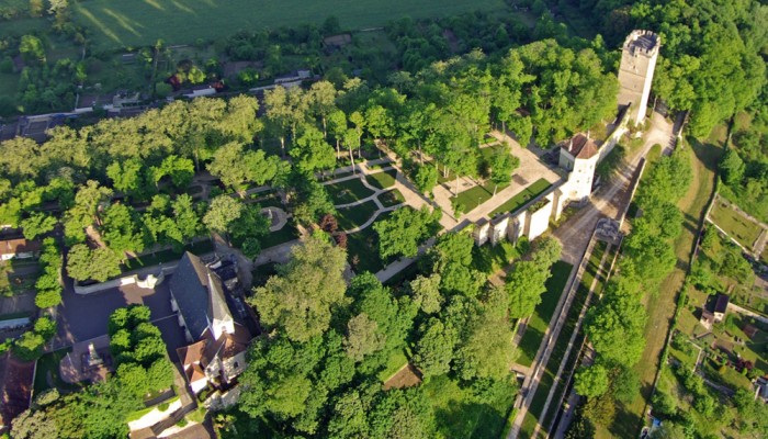 pays-alesia-seine-auxois-montbard-vue-aerienne-du-parc Buffon